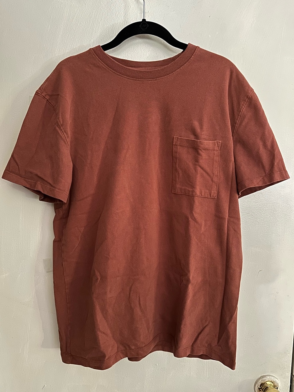 Goodfellow & Co Mens Med Basics Rust Pocket Short Sleeve Tee